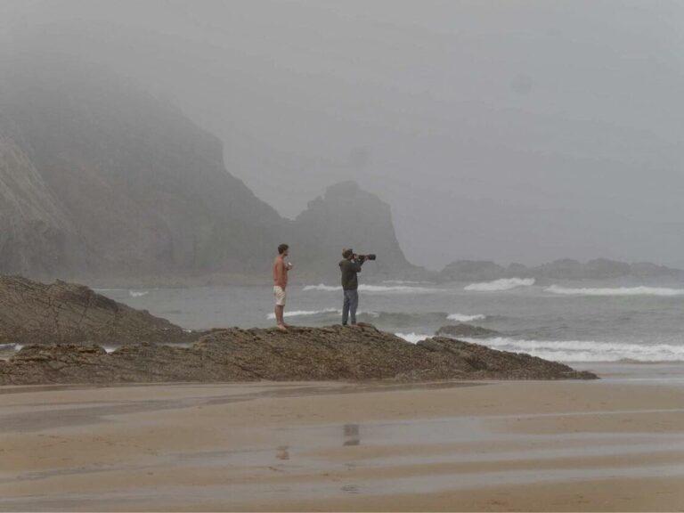 Castelejo surf photographer massimo with surf guide algarve