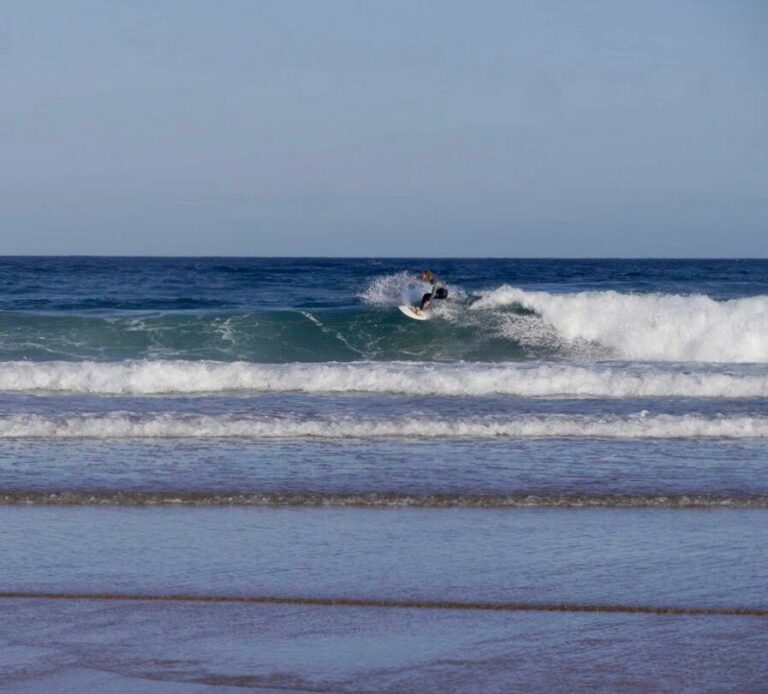 amado surfing surf guide algarve right