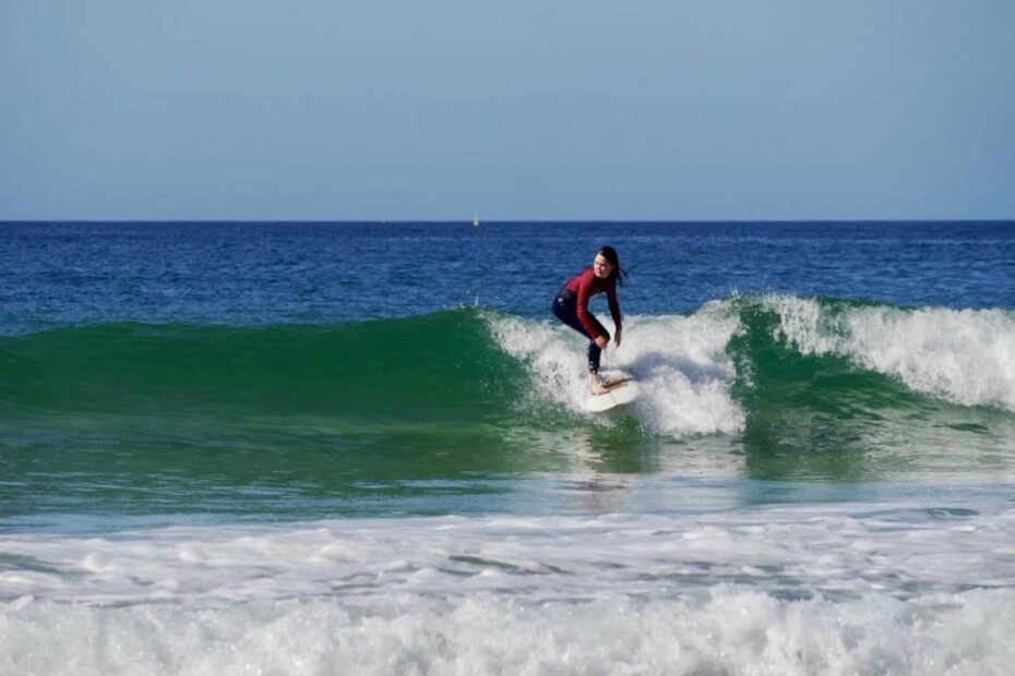 gromm surfinh zavial with surf guide algarve