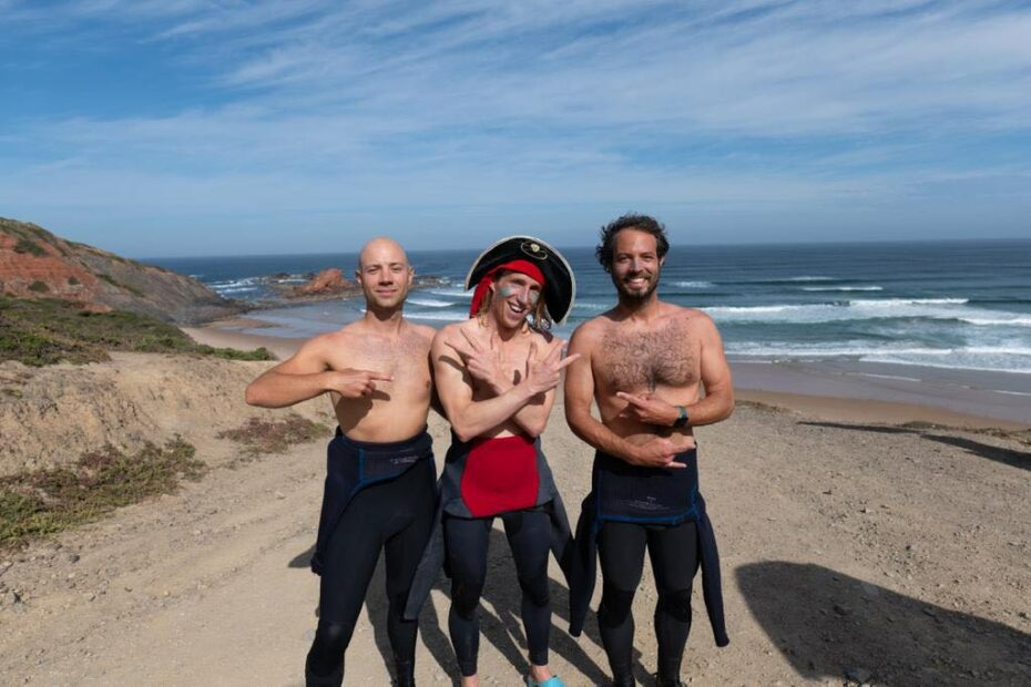 le grand finale west coast surf guide algarve