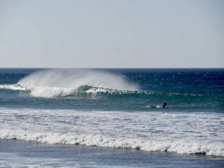 zavial offshore waves surf guide algarve