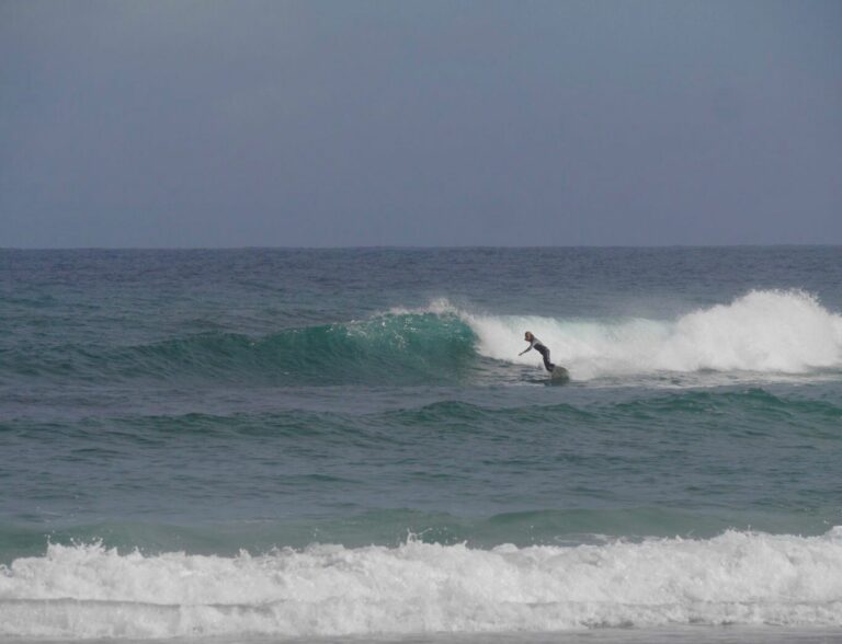 empty waves surfing with surf guide algarve