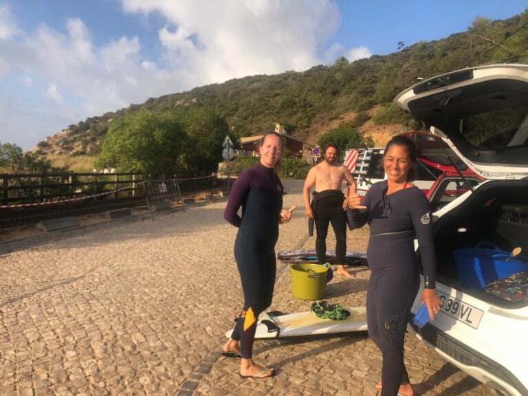 zavial carpark surf guide algarve