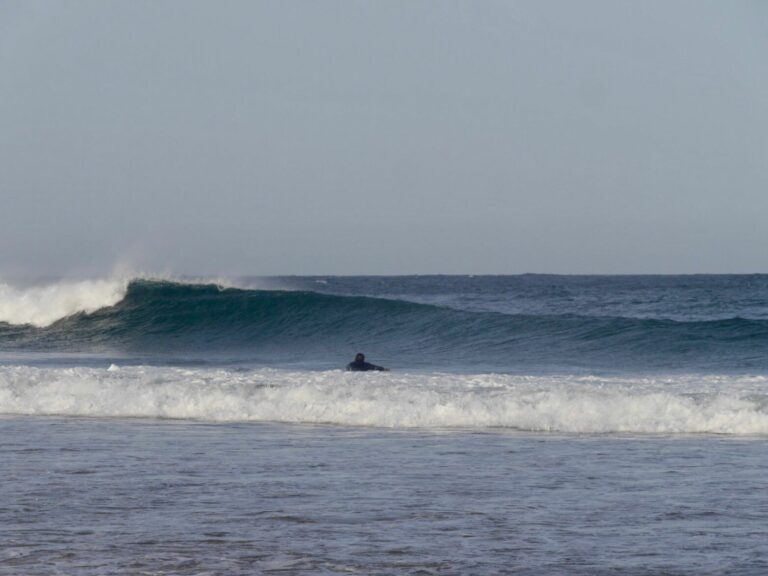 clean waves in summer surf guide algarve