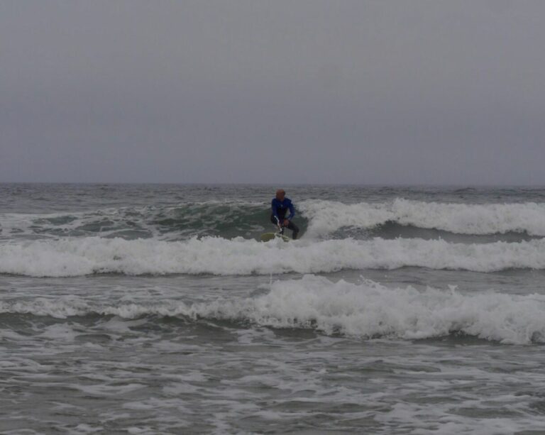 fun summer waves longboarding castelejo surf guide algarve