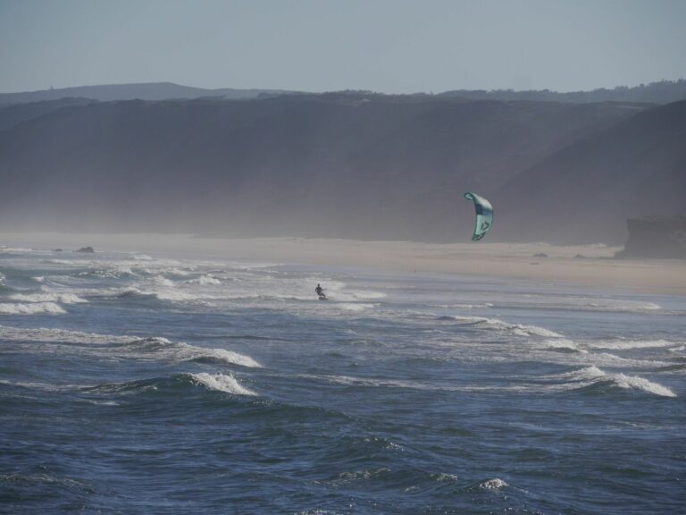 kitesurf bordeira surf guide algarve