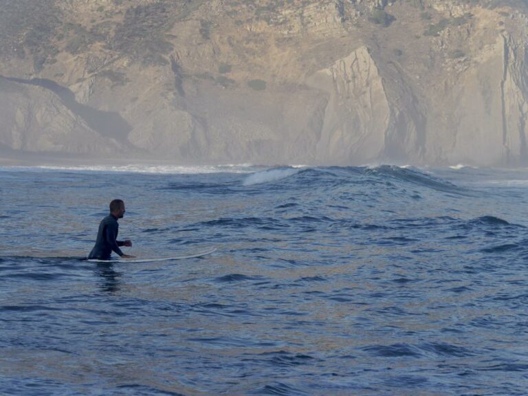 castelejo paddle out surf guide algarve.