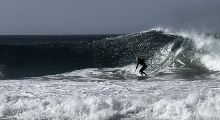 surf guide algarve on a summer bomb at zavial