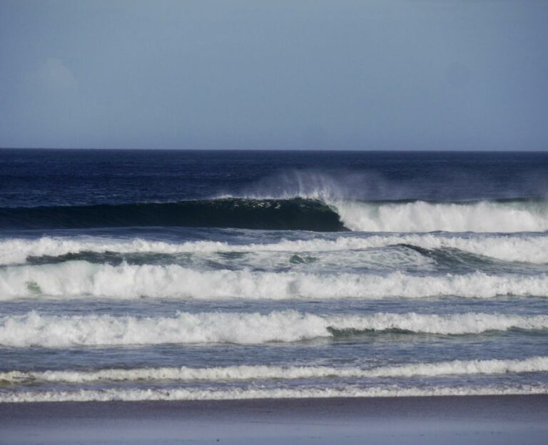 empty waves cordoama rights offshore surf guide algarve