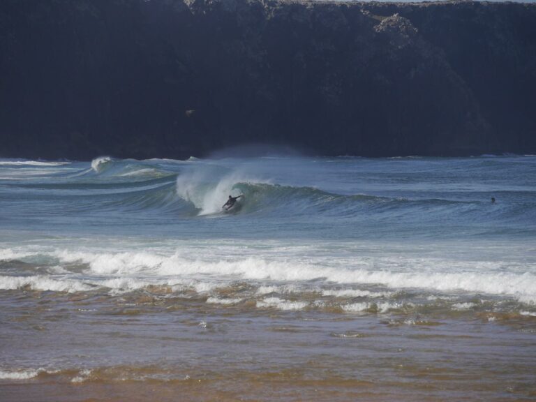 perfect waves surf guide algarve