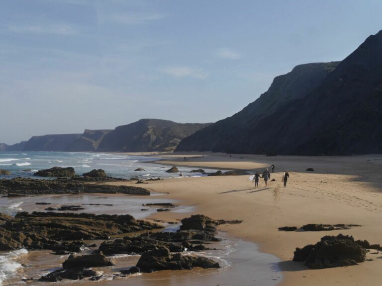 low tide west coast surfing surf guide algarve