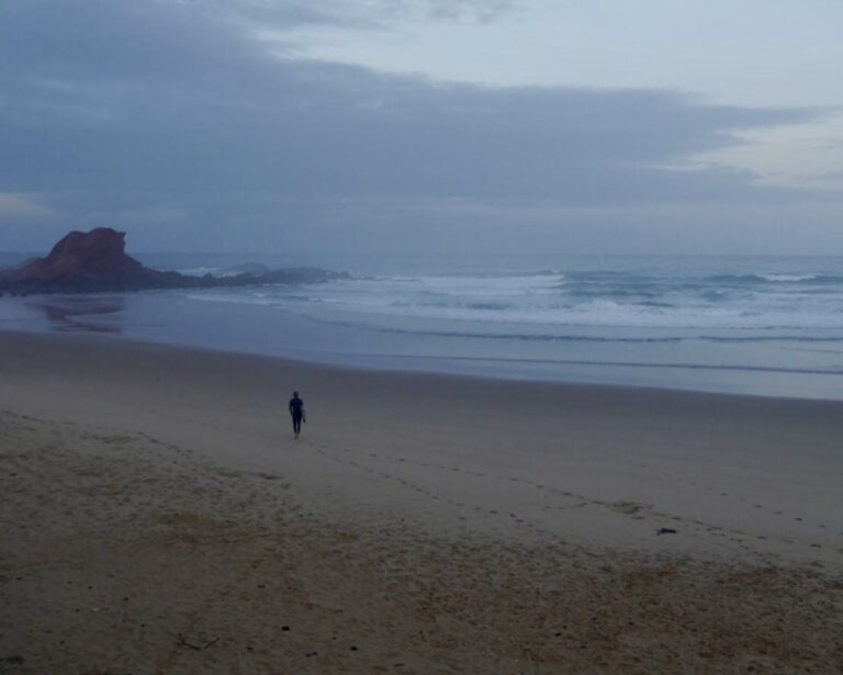 surf guide algarve empty point break