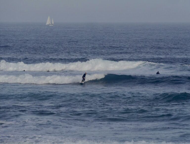 surf guide algarve guest on an endless left west coast waves