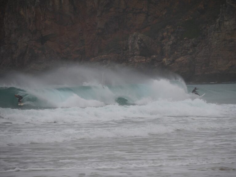 surf guide algarve surfing beliche chaos