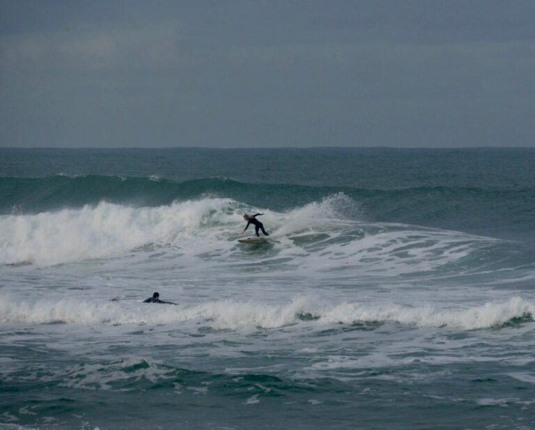 backside snap surf guide algarve west coast 2