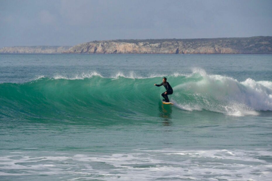 perfect waves at cabanas velhas surf guide algarve