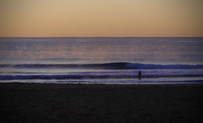 barranco smoking sunrise session with surf guide algarve