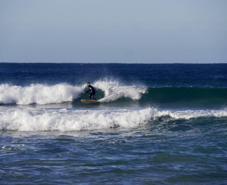 tonel small wave turn surf guide algarve guest