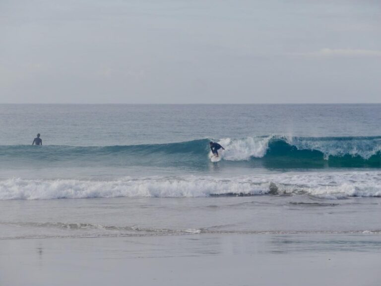 clean waves surf guide algarve epic