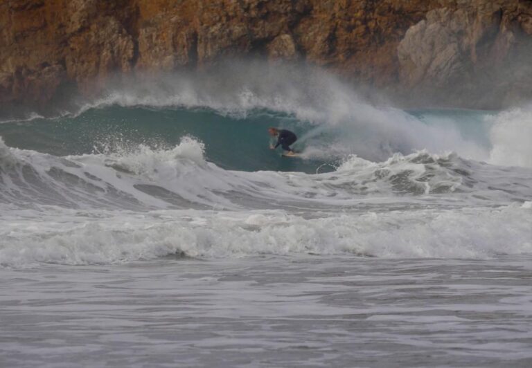 surf guide algarve barrel beliche 1