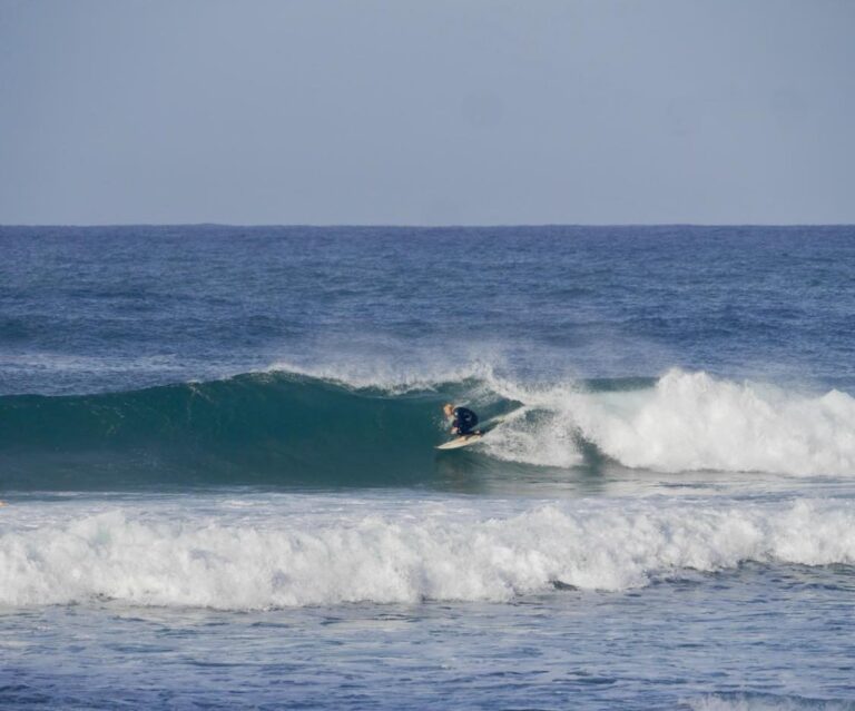 surf guide algarve barrel hunting