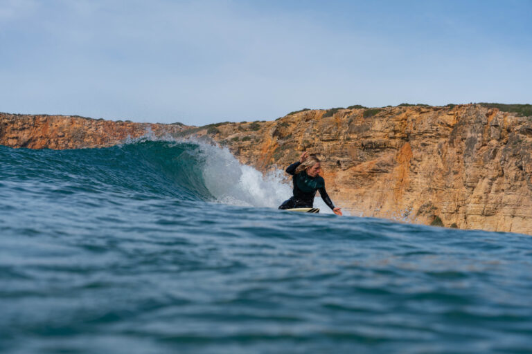 Mysurfshots-surf guide algarve carve1