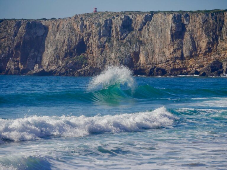 backwash mareta with surf guide algarve