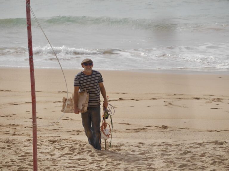 beach cleanup mareta with surf guide algarve and friends