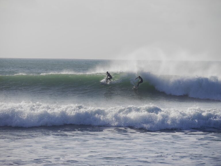 party wave surf guide algarve barranco