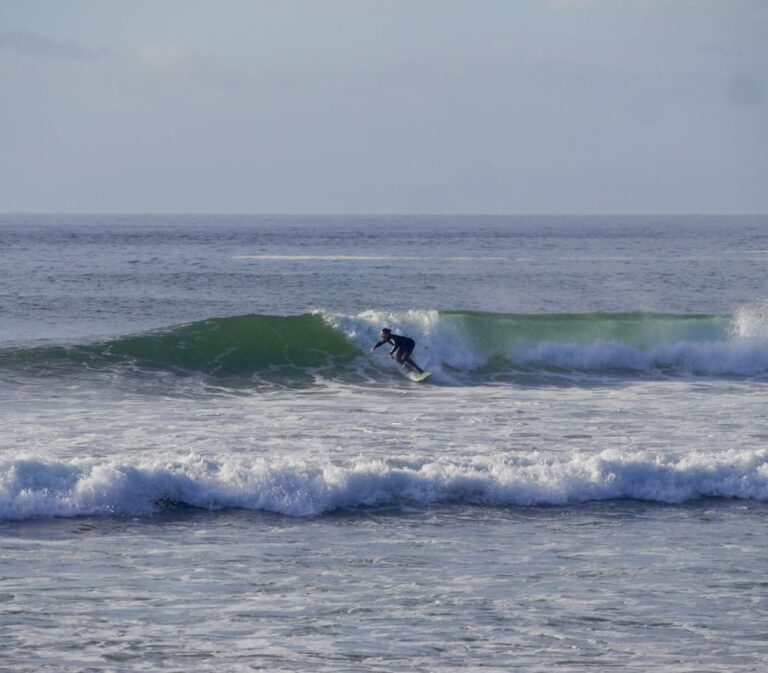 perfect waves barranco with surf guide algarve