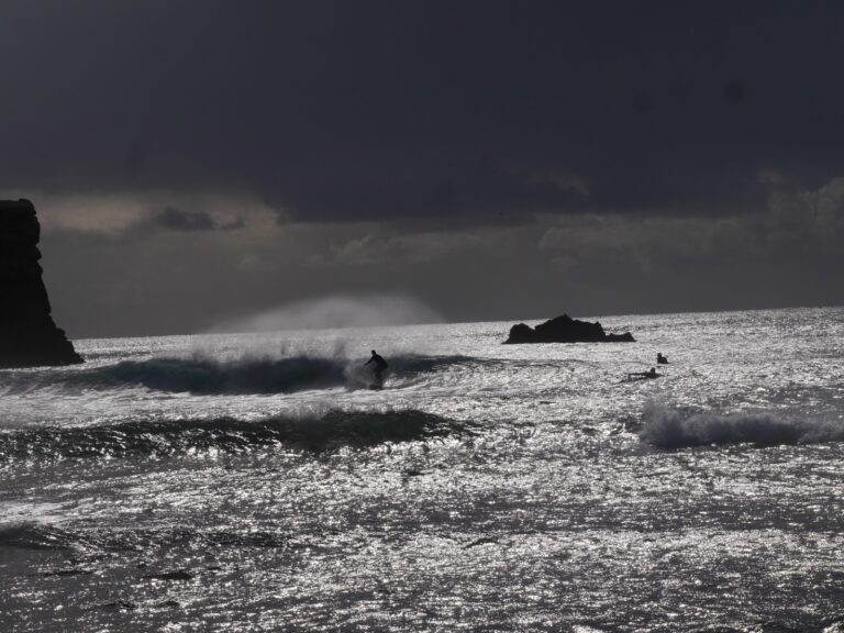 riders on the storm surfing barranco surf guide algarve