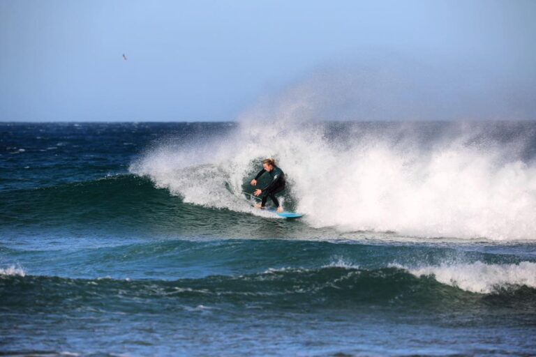 front side snap surf guide algarve offshore spray west coast