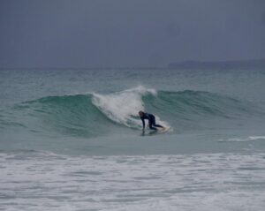 surf guide algarve final wave cabanas