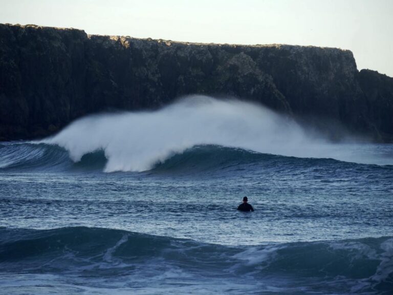 west coast perfection with surf guide algarve offshore