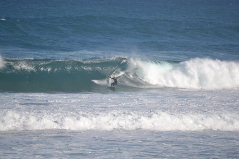 a closeout is just a very fast wave remember? surf guide algarve pulling out