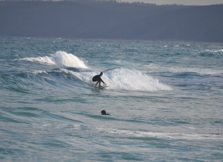 goofie going right surf guide algarve bordeira