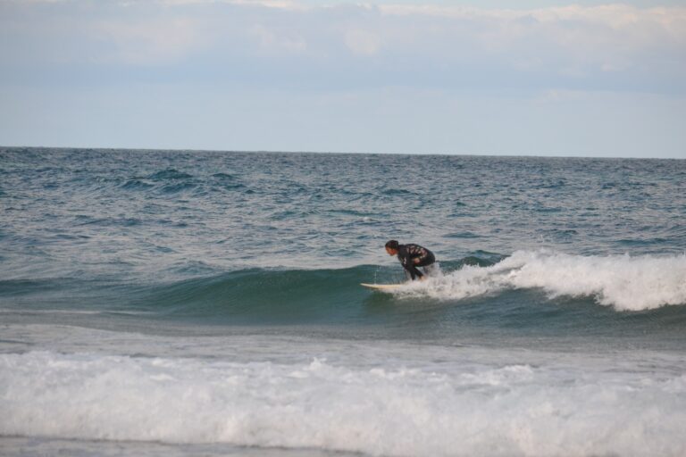 summer waves and good vibes with surf guide algarve