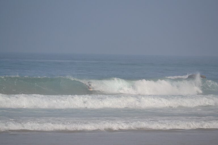 surf guide algarve barrel time west coast 2