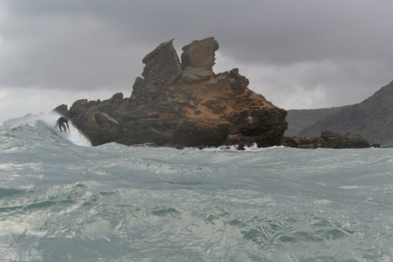 taking off at castelejo water shot surf guide algarve